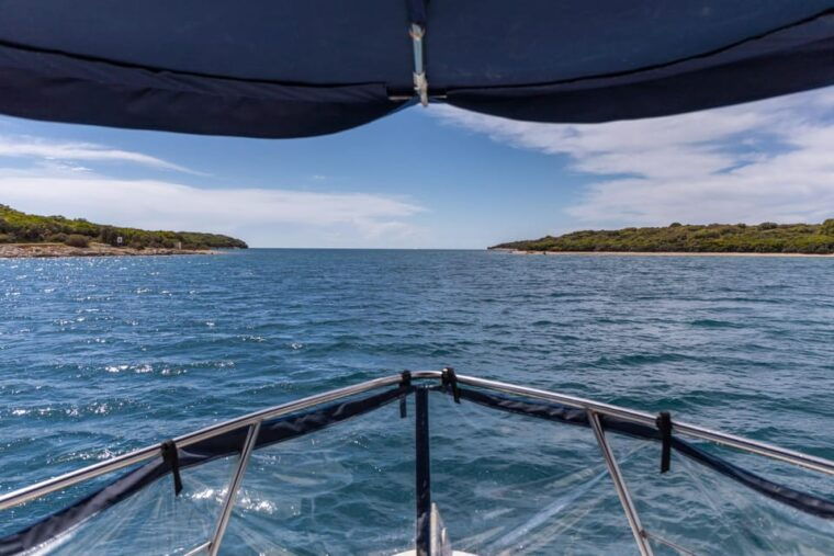 fazana-sail-like-a-president-with-brijuni-panorama