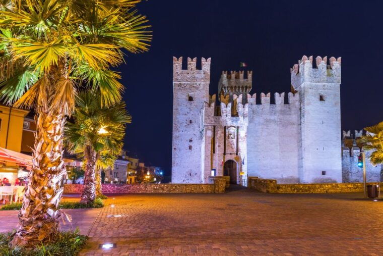 festive-journey-in-sirmione-christmas-walking-tour