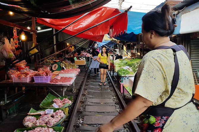 Floating Market Damnoen Saduak and Meklong Railway Market: Half Day Tour - FAQ
