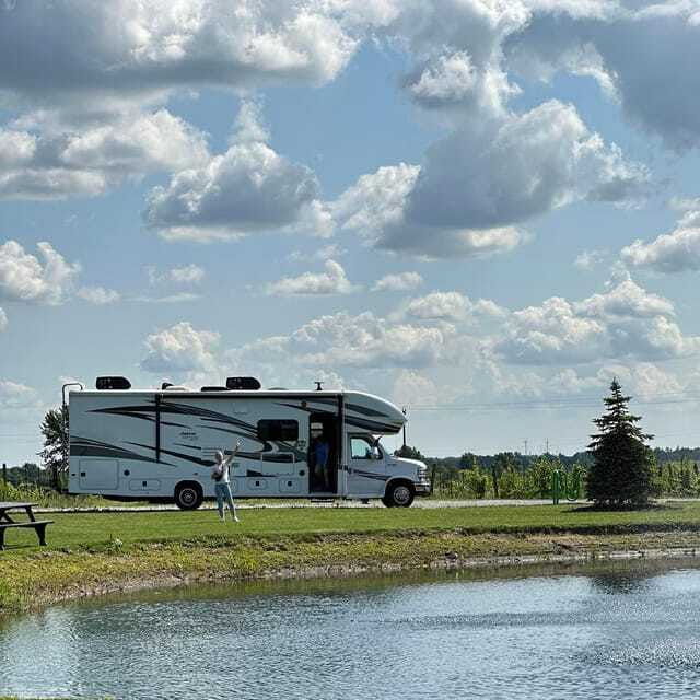 food-tour-on-island-lake-ontario-rv-motorhome-tour