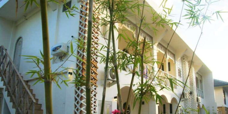 from-bali-4-day-surf-and-yoga-retreat-in-nusa-lembongan