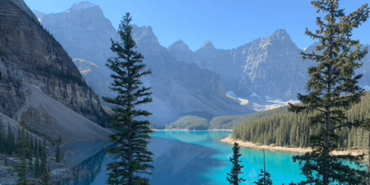 from-banff-canmore-moraine-lake-lake-louise-experience