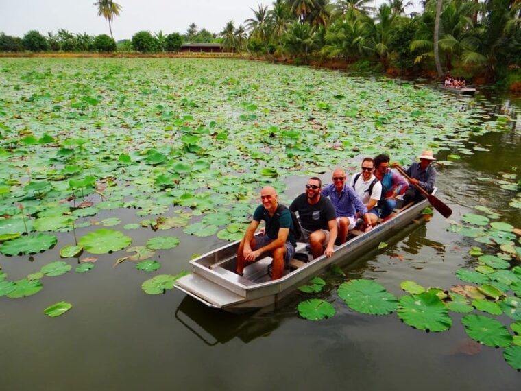from-bangkok-mahasawat-canal-and-organic-fruit-farm-tour
