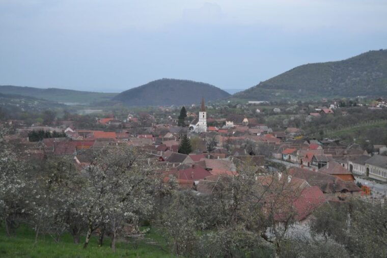 from-cluj-sibiu-church-in-cristian-village-of-sibiel