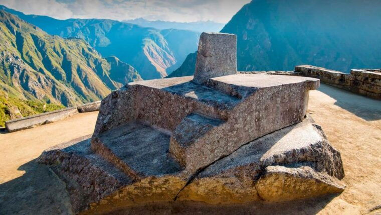 from-cusco-guided-entrance-to-machu-picchu-private-tour
