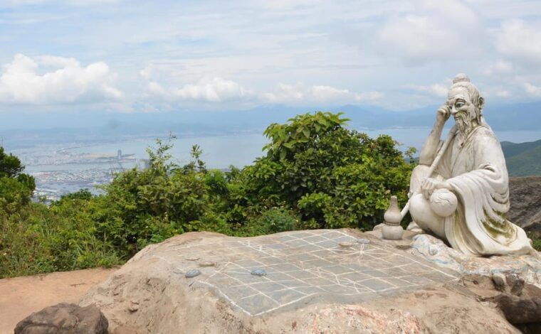 from-da-nang-hoi-an-jeep-ride-son-tra-and-hai-van-pass
