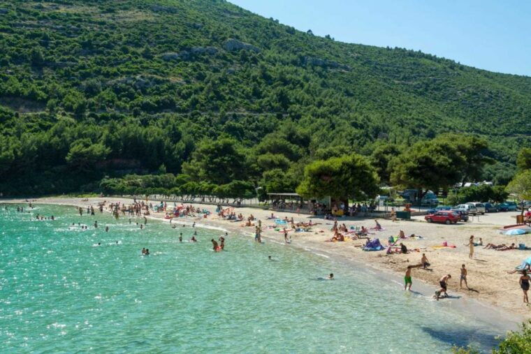 from-dubrovnik-majkovi-village-and-ston-private-food-tour