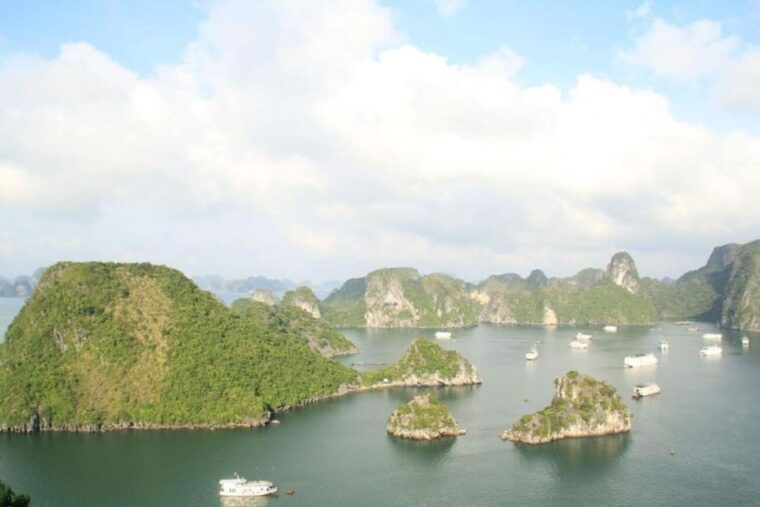 from-ha-noi-explore-ha-long-bay-6-hour-cruise-on-day-trip
