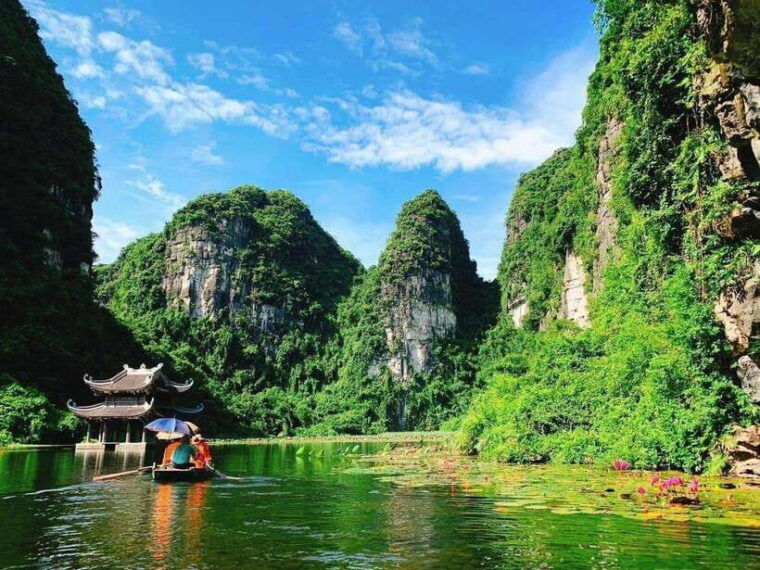 from-ha-noi-ha-giang-4-days-motorbike-tour-dong-van-du-gia