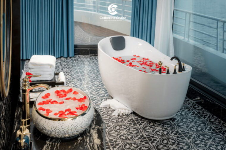 from-ha-noi-ha-long-bay-3-days-2-nights-5-stars-bathtubs