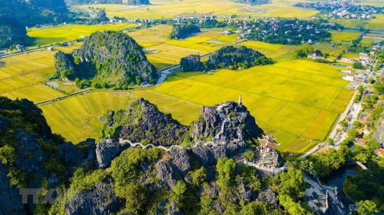 from-hanoi-2-days-ninh-binh-bai-dinh-trang-an-mua-cave