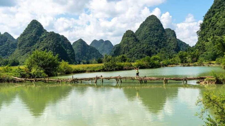 from-hanoi-ha-giang-loop-3-day-adventure-with-sleeper-bus