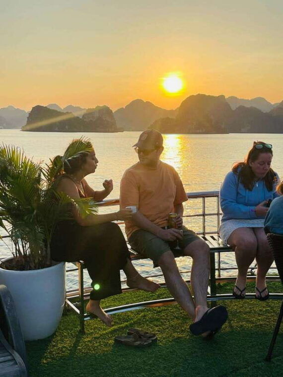 from-hanoi-ha-long-bay-luxury-day-cruise-with-food-kayak