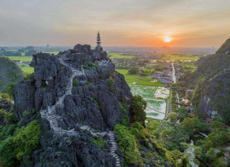 from-hanoi-hoa-lu-trang-an-mua-cave-1-day-trip