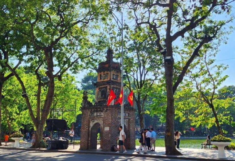 from-hanoi-water-puppet-show-city-sightseeing-tour