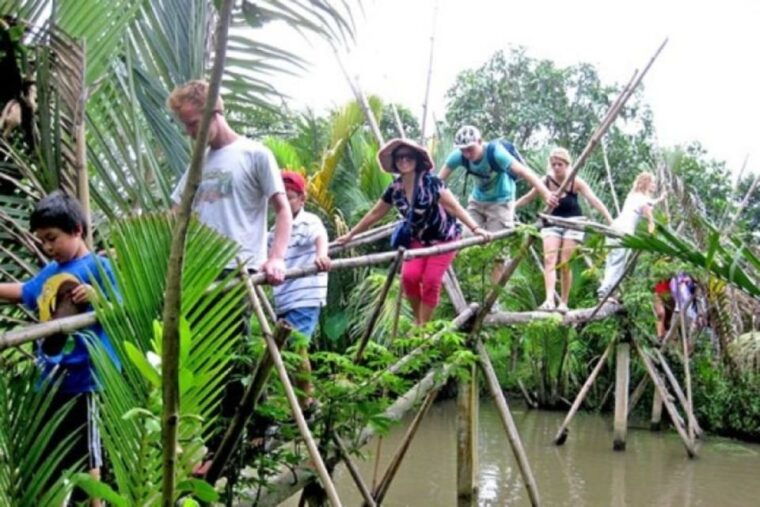 from-ho-chi-minh-city-luxury-mekong-full-day-trip