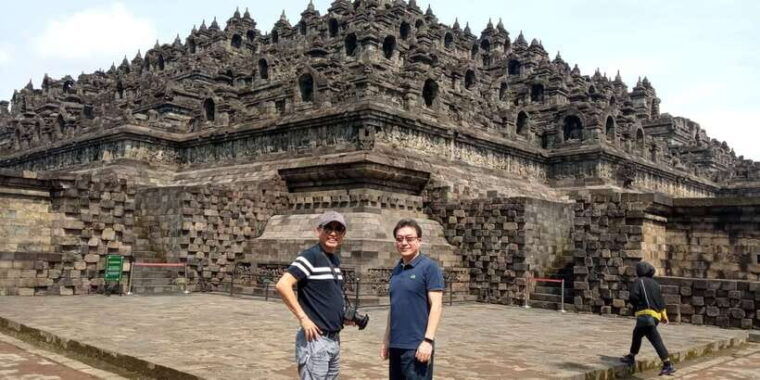 from-jakarta-private-15-day-guided-tour-of-java-and-bali