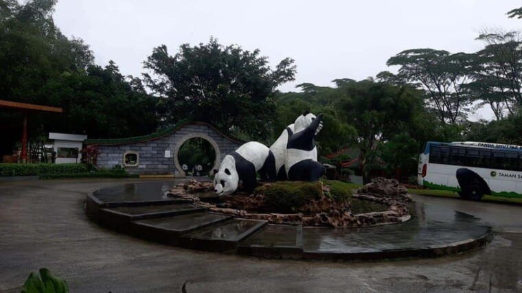 from-jakarta-private-taman-safari-day-tour
