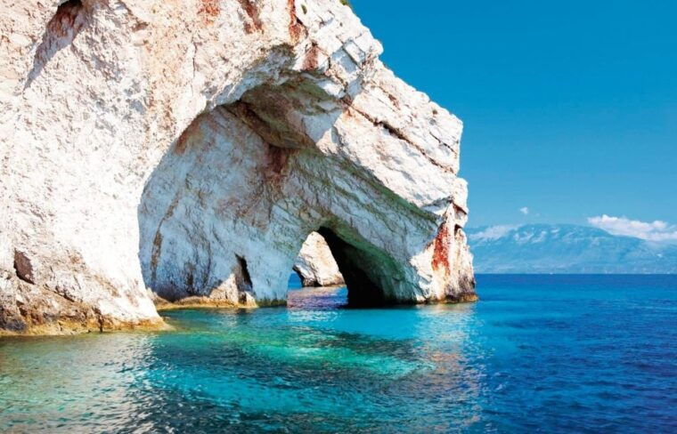 from-kefalonia-blue-cave-boat-cruise-shipwreck-photo-stop