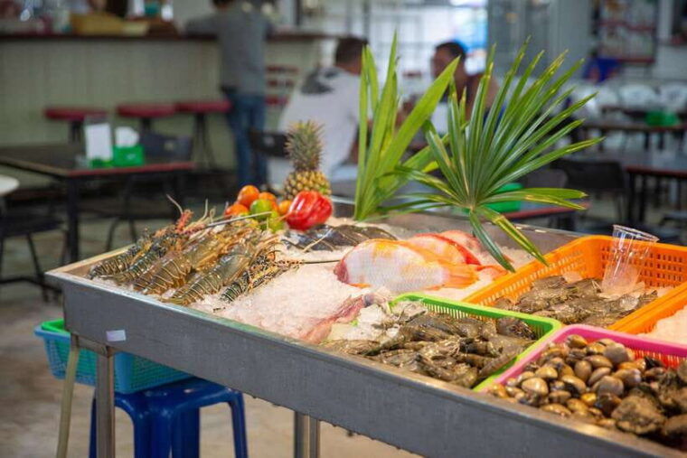 from-khao-lak-phuket-naka-weekend-market