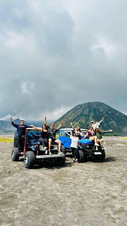 from-malang-sharing-tour-with-jeep-for-sunrise-in-bromo