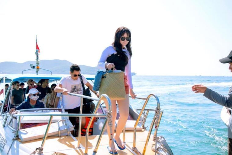from-nha-trang-nha-trang-island-tour-private-canoe