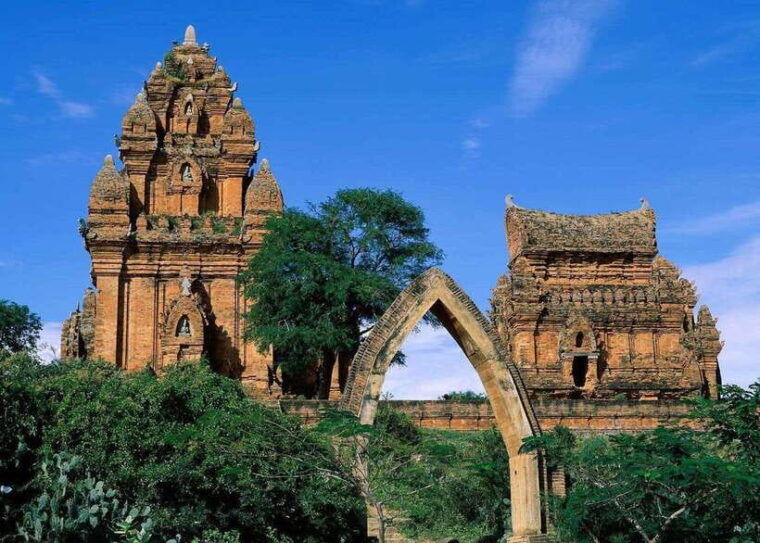 from-nha-trang-phan-rang-tanyoli-sand-dunes-day-trip
