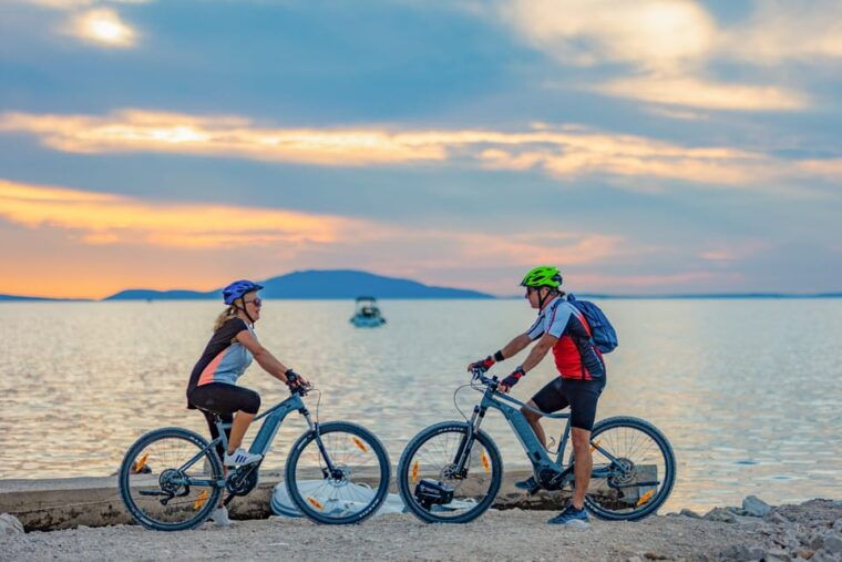 from-novalja-kolanjsko-blato-kolan-and-mandre-bike-tour