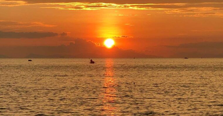 from-phi-phi-island-maya-bay-sunset-plankton-by-speedboat