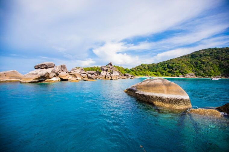 from-phuket-similan-islands-snorkeling-trip-by-speedboat