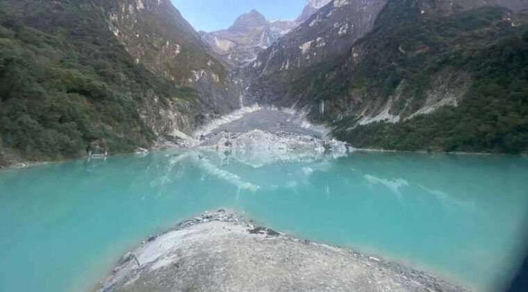 from-pokhara-4-day-trek-to-kapuche-glacier-lake