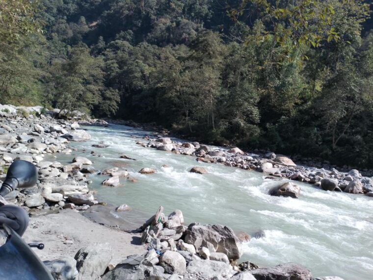 from-pokhara-7-days-budget-backpackers-group-abc-trek