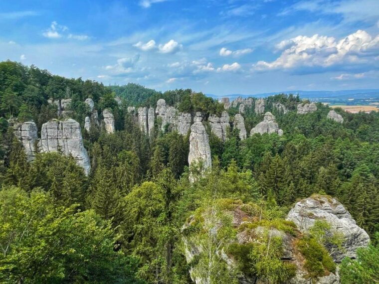from-prague-full-day-bohemian-paradise-guided-hiking-trip