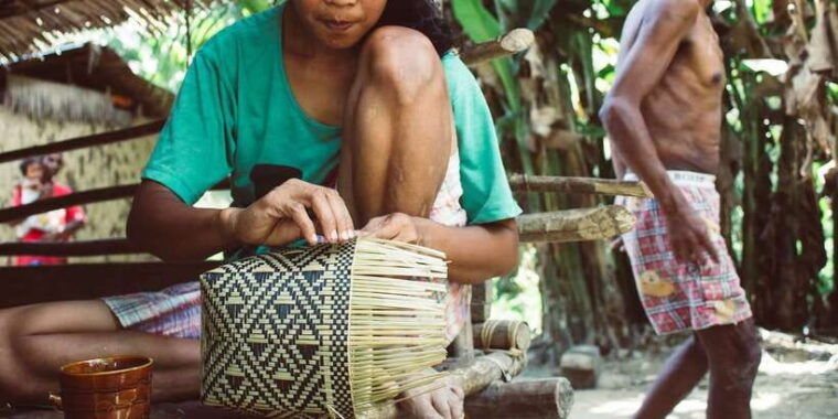 from-puerto-princesa-trek-to-batak-tribe-village