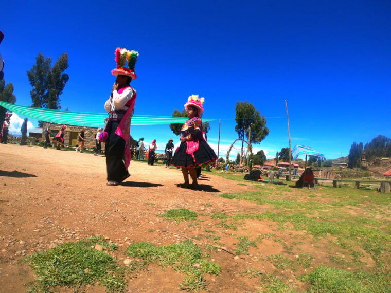 from-puno-full-day-tour-uros-taquile-islands-fast-boat