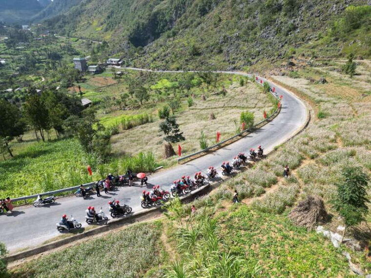 from-sapa-3-day-ha-giang-loop-motorbike-tour-with-rider