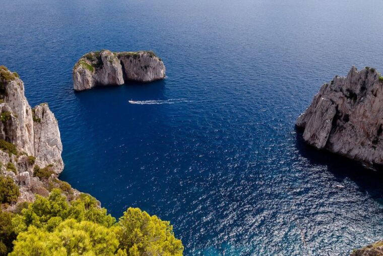 from-sorrento-to-capri-and-positano-private-boat-tour