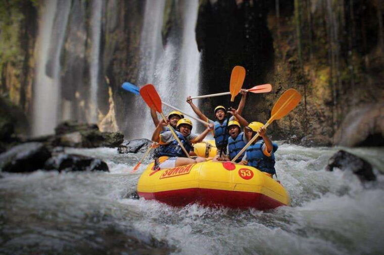 from-surabaya-mount-bromo-tumpak-sewu-rafting-tour-3d2n