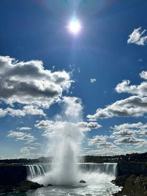 from-toronto-niagara-falls-day-trip-wine-tasting