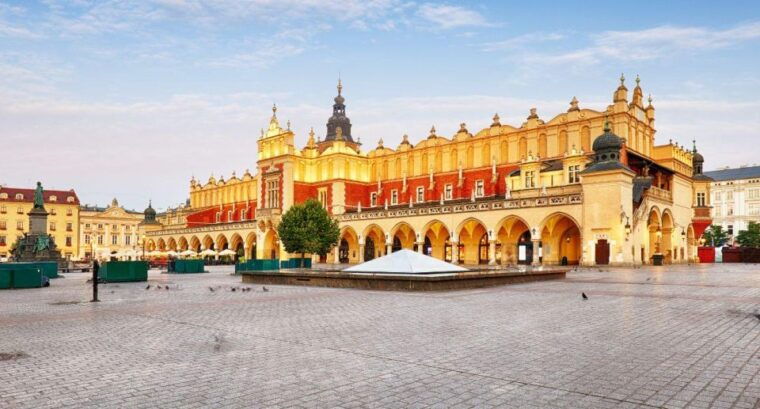 from-warsaw-guided-tour-to-wieliczka-salt-mine-and-krakow