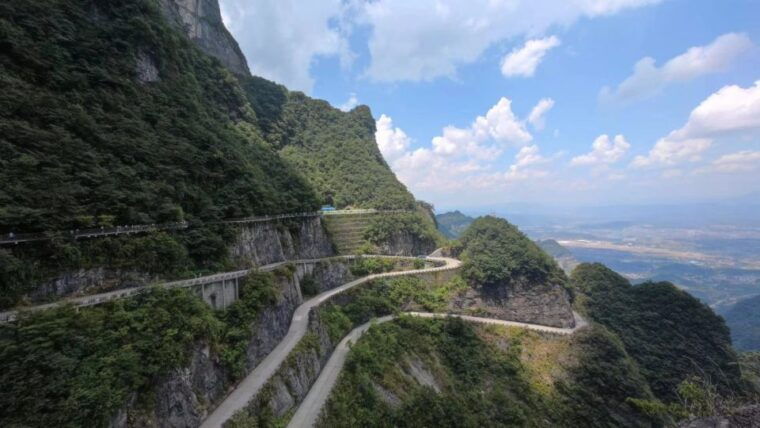 full-day-private-tour-of-tianmen-mountain