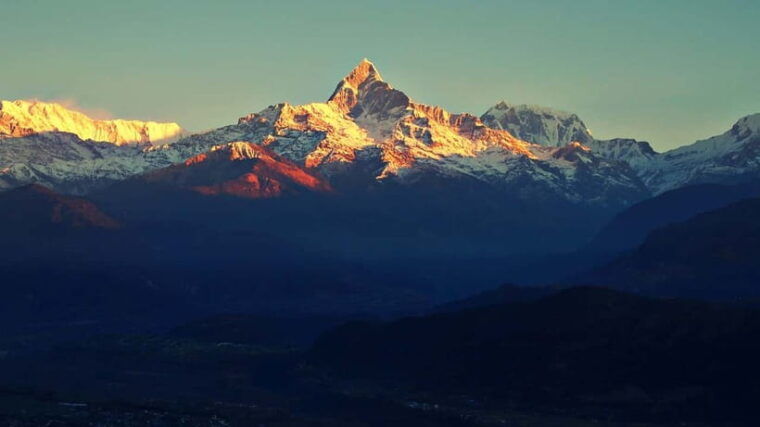 golden-glow-over-the-himalayas-sarangkot-sunrise-adventure