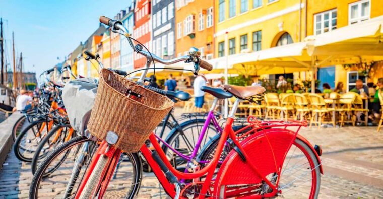 grand-bike-tour-of-copenhagen-old-town-attractions-nature