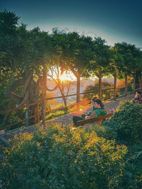 graz-funicular-ride-schlossberg-picnic-experience