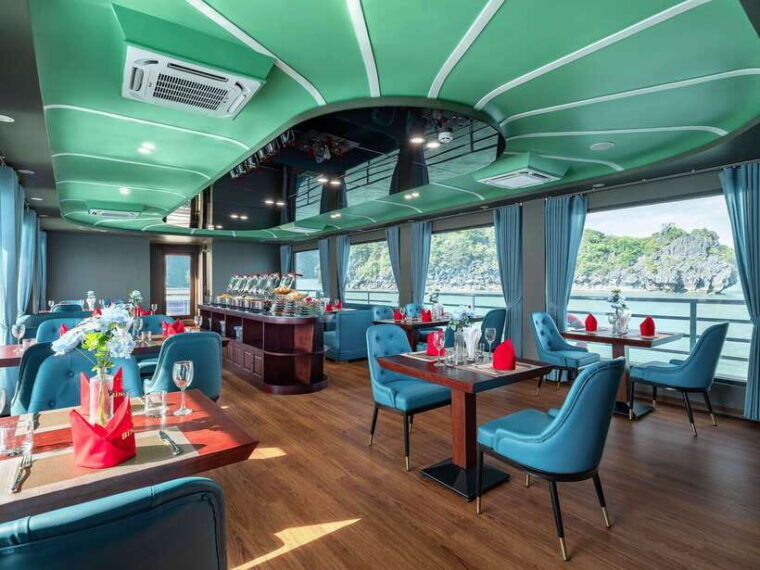 ha-long-bai-tu-long-bay-cruise-wt-kayakking-buffet-lunch