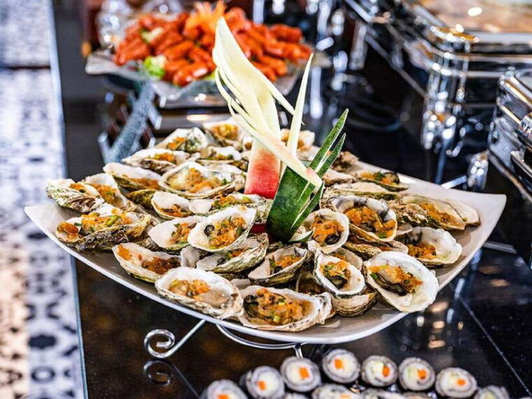 ha-long-bay-luxury-day-cruise-caves-kayak-buffet-lunch