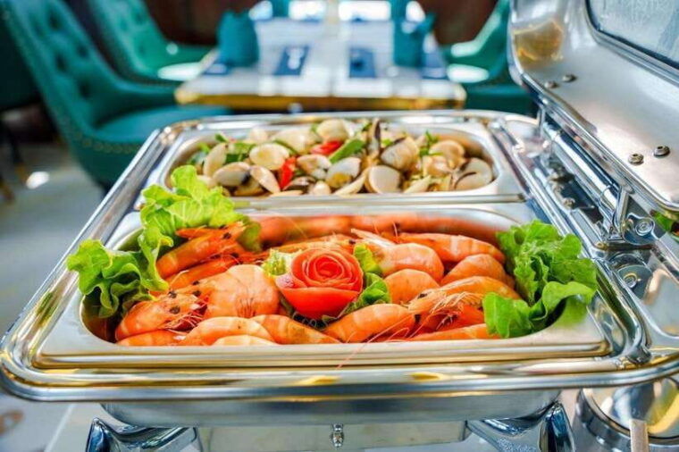ha-long-luxury-cruise-with-kayaking-swimming-and-lunch