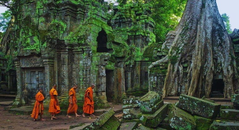 half-day-beyond-angkor-hiking-experience