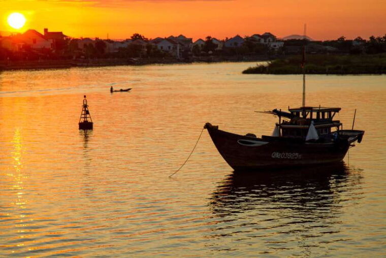 half-day-hoi-an-sunrise-or-sunset-photo-tour