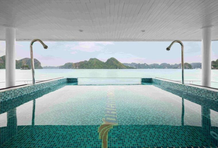 halong-bay-6-hours-trip-by-vdream-cruise-in-the-afternoon